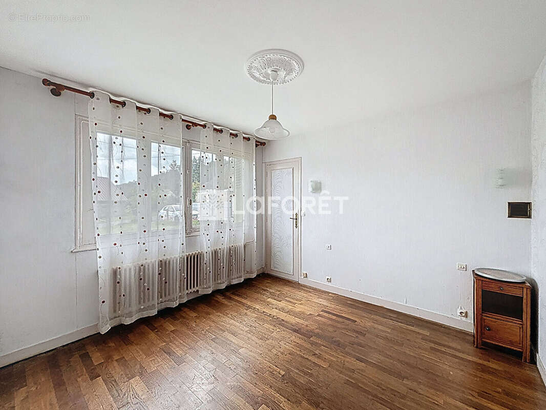 Maison à LA COULONCHE