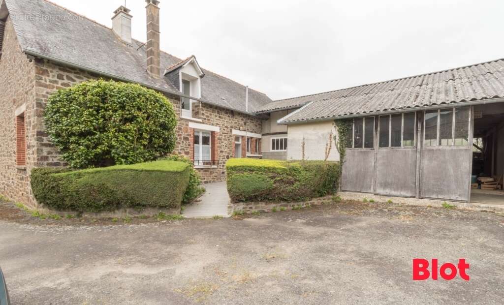 Maison à SENS-DE-BRETAGNE