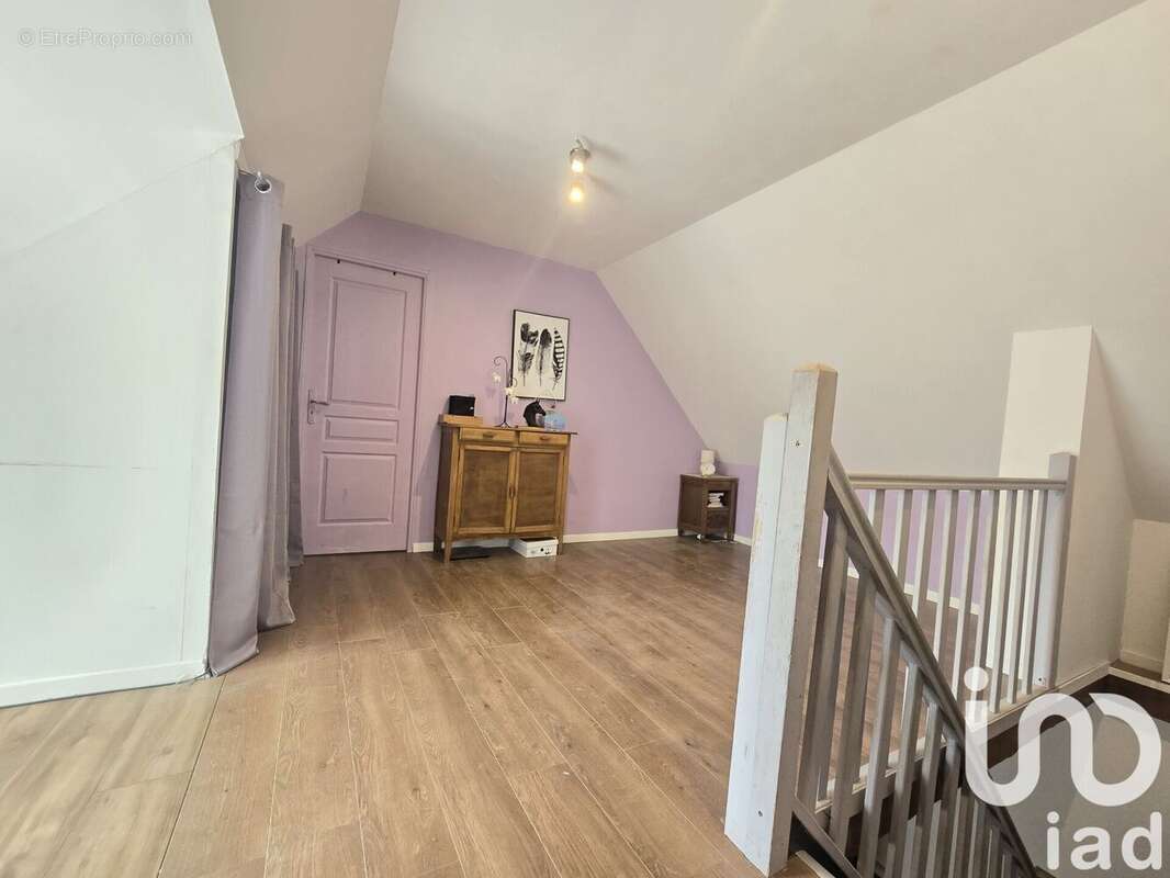 Maison 92 m² à Male  - photo 6