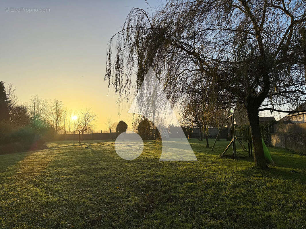 Maison à VIEUX-CONDE