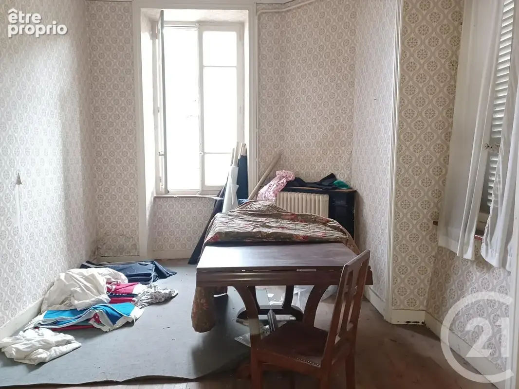 Maison 10 pièces 220 m² à vendre à Bourg-Argental (42220) - photo 16