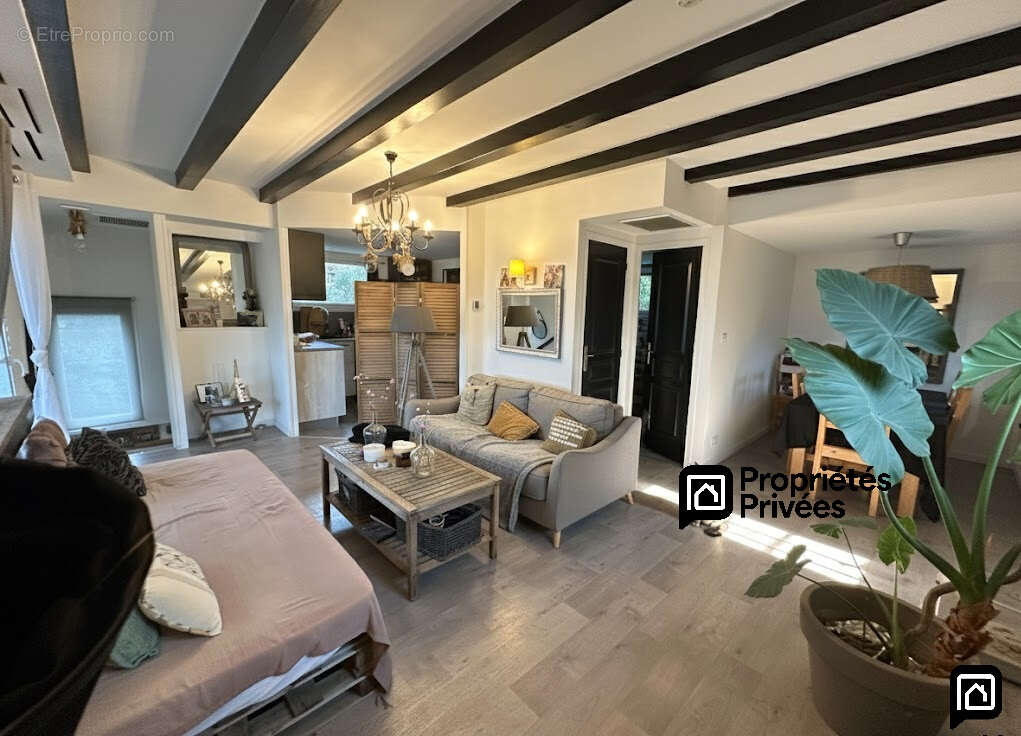 Ensemble immobilier : Appartement T4 + 2 studios - 20144 STE LUCIE DE PORTO VECCHIO - photo 5
