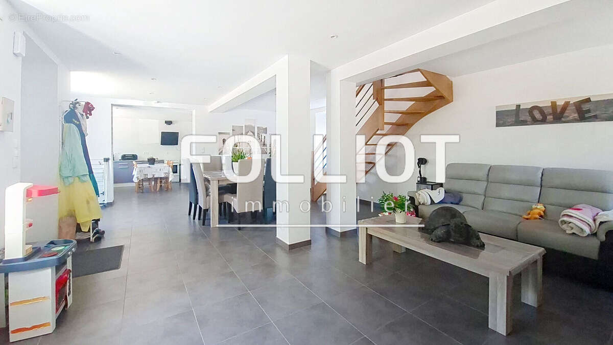 A vendre Maison St Laurent De Cuves 4 pièce(s) 93 m2 - photo 5