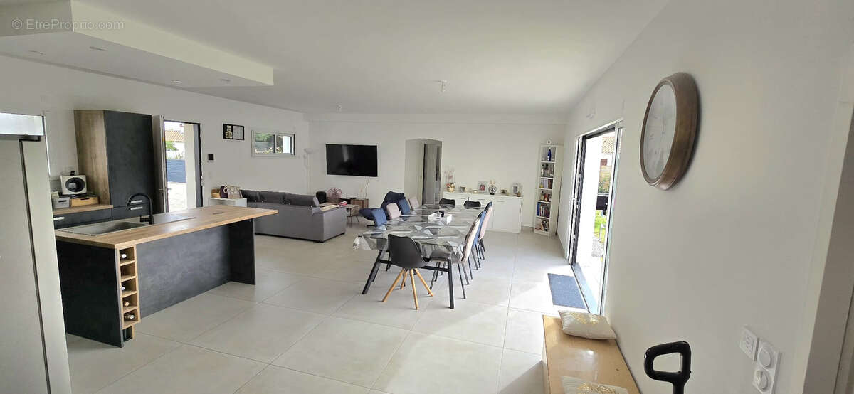 Maison à SAINT-AVAUGOURD-DES-LANDES