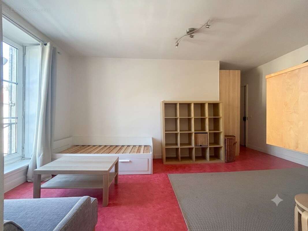 Appartement 24 m² à Versailles  - photo 3