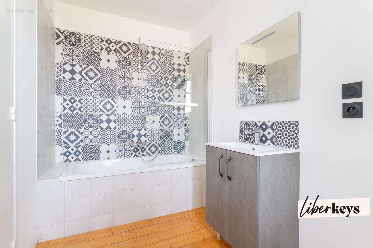 Maison Vieux Lille - 94m² - 4 pièces - 2 sdb - 1 terrasse - photo 9