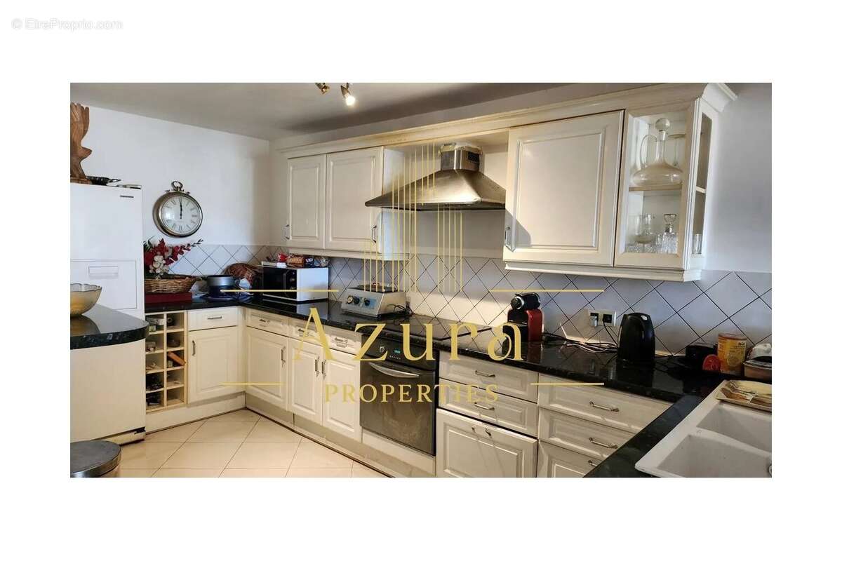 Appartement à MANDELIEU-LA-NAPOULE