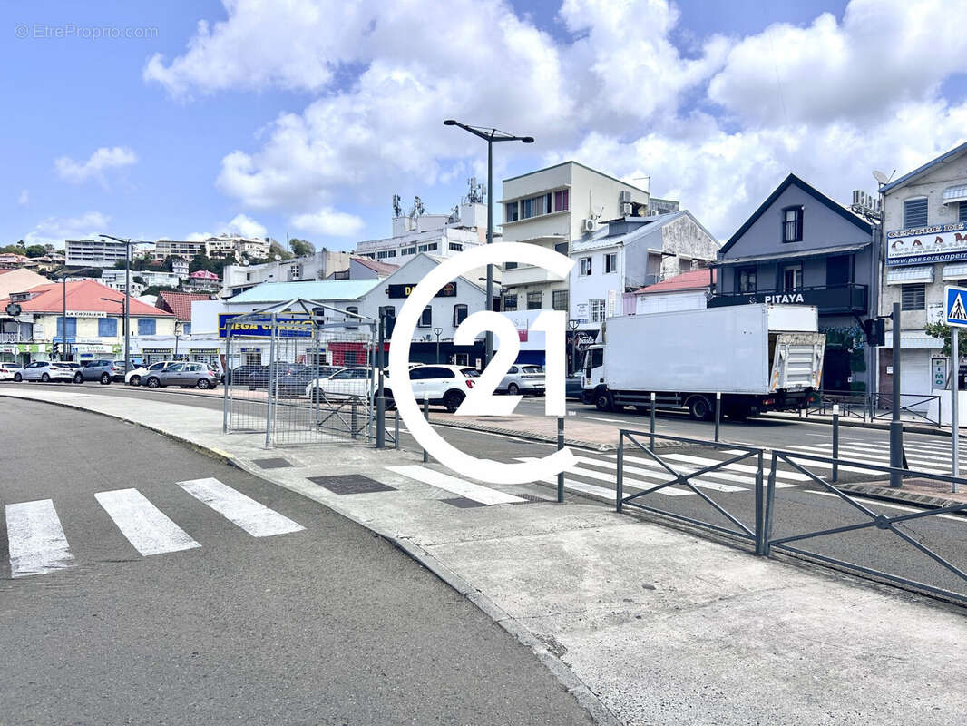 Bien immobilier à vendre à Fort-De-France (97200) - photo 3