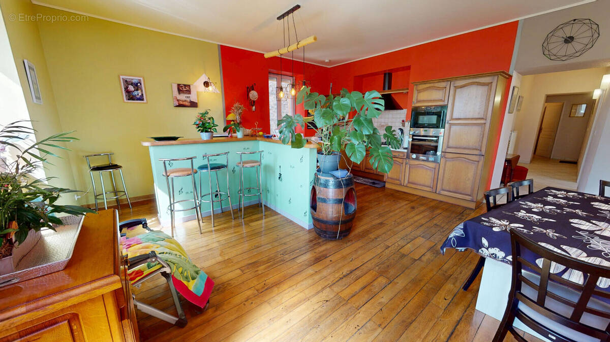 Appartement à CORLIER