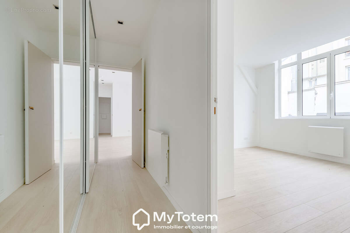 Appartement à PARIS-11E