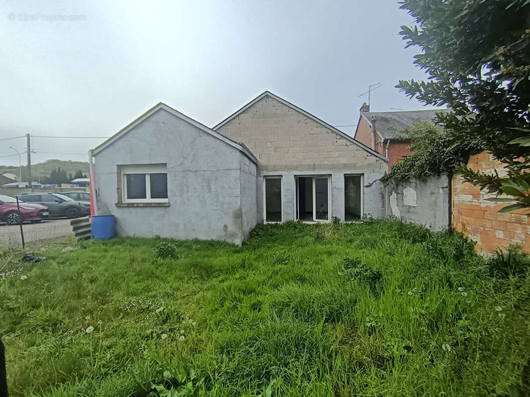 Maison à VILLENEUVE-SAINT-GERMAIN