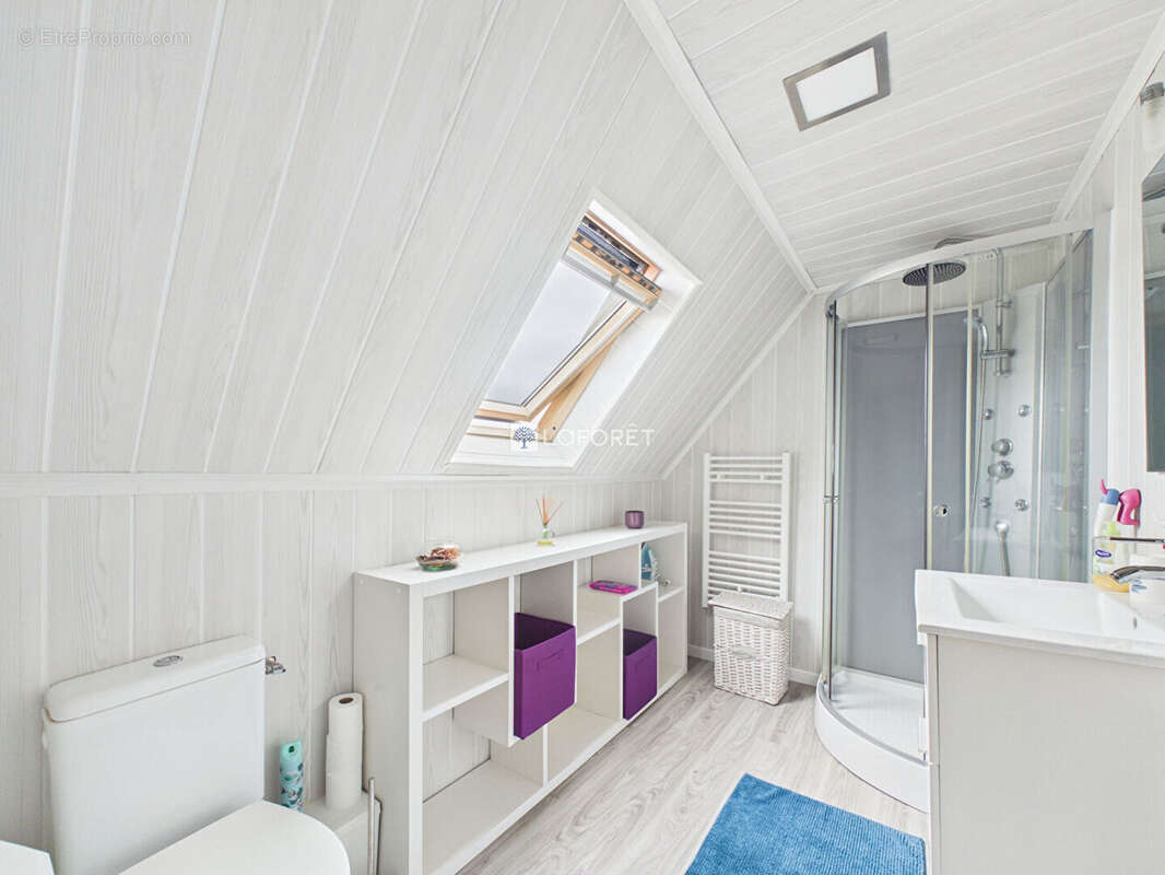 Maison PEUMERIT 7 Pièces 269 m² - photo 15