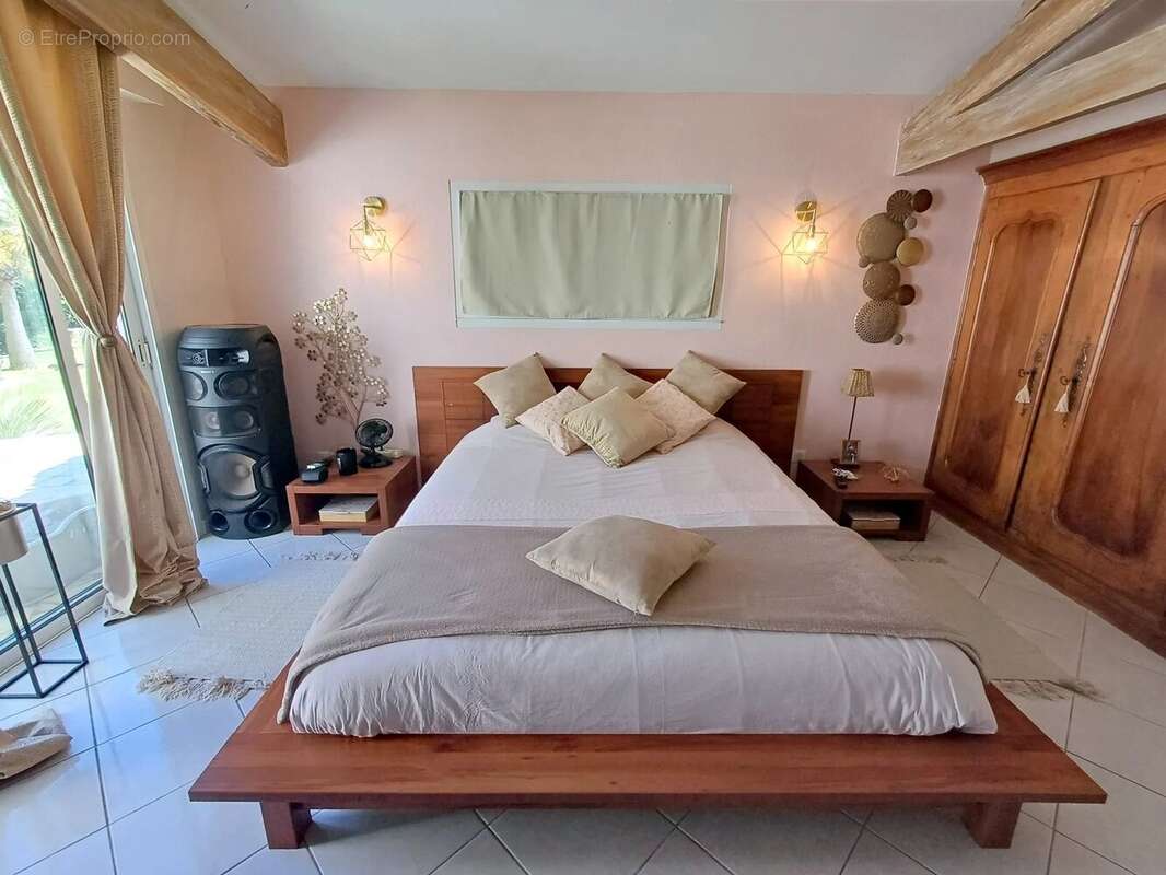 Maison à COURPIGNAC