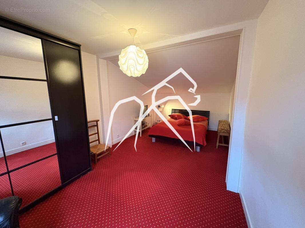 Maison à MONT-SAINT-AIGNAN