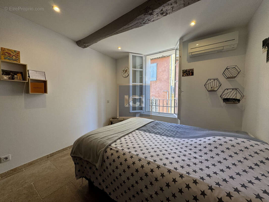 Appartement 67 m² à Sainte-Maxime  - photo 4