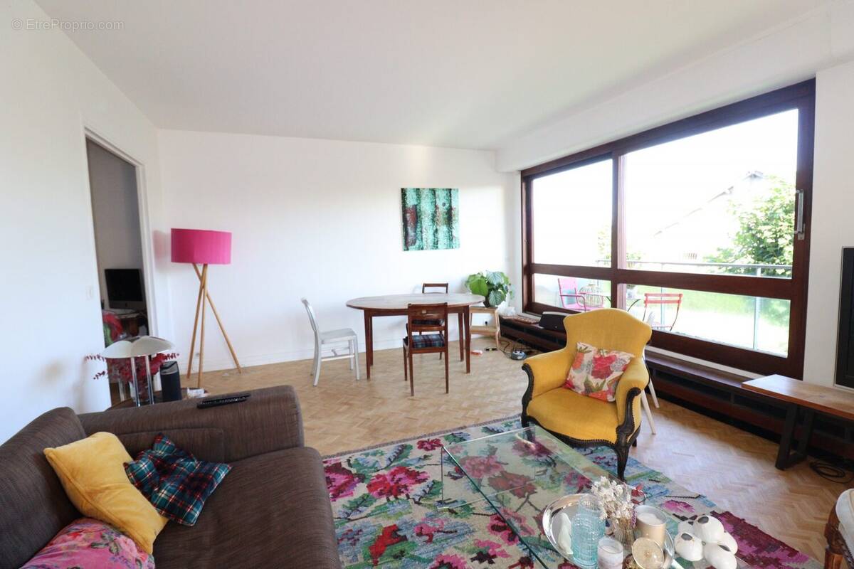 Appartement à LOUVECIENNES