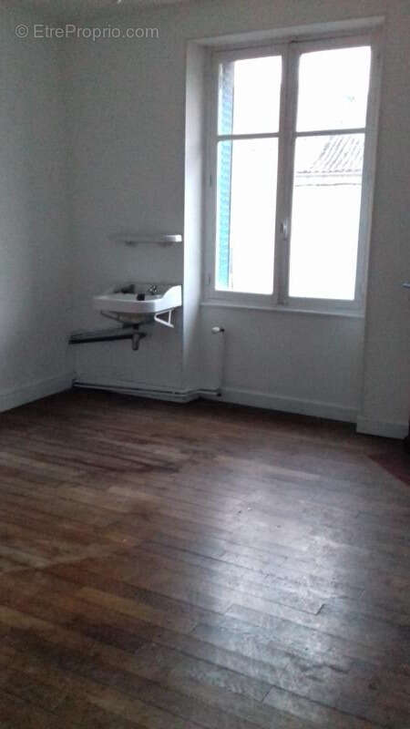 Appartement à BELLAC