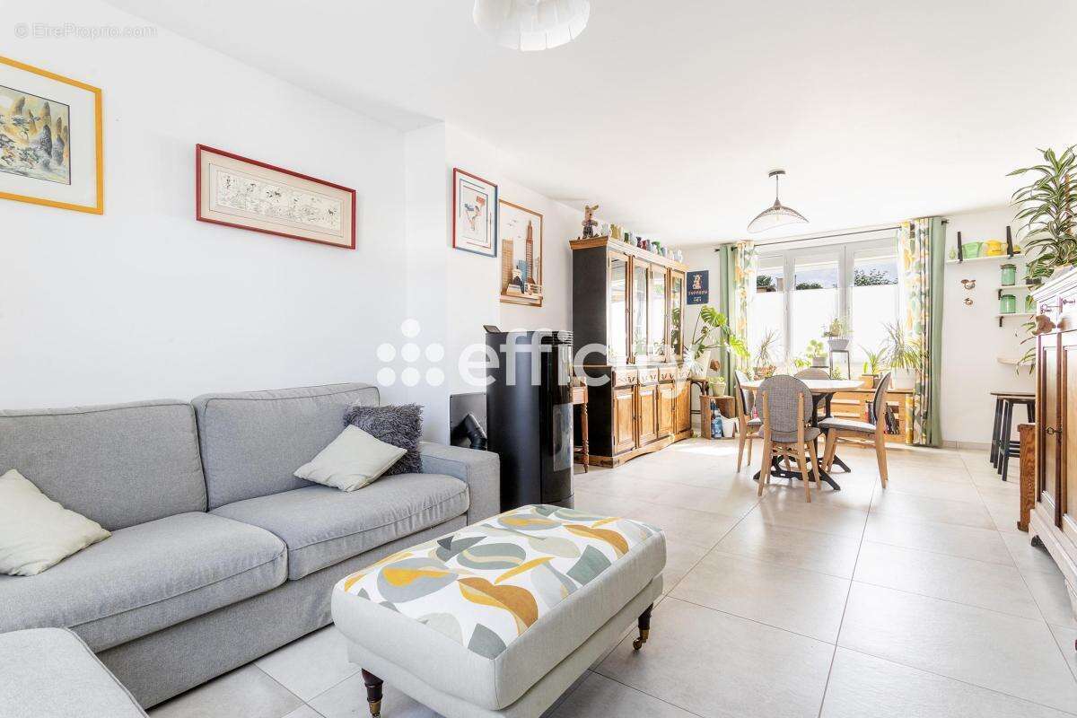 Maison 88 m² à Cuincy  - photo 2