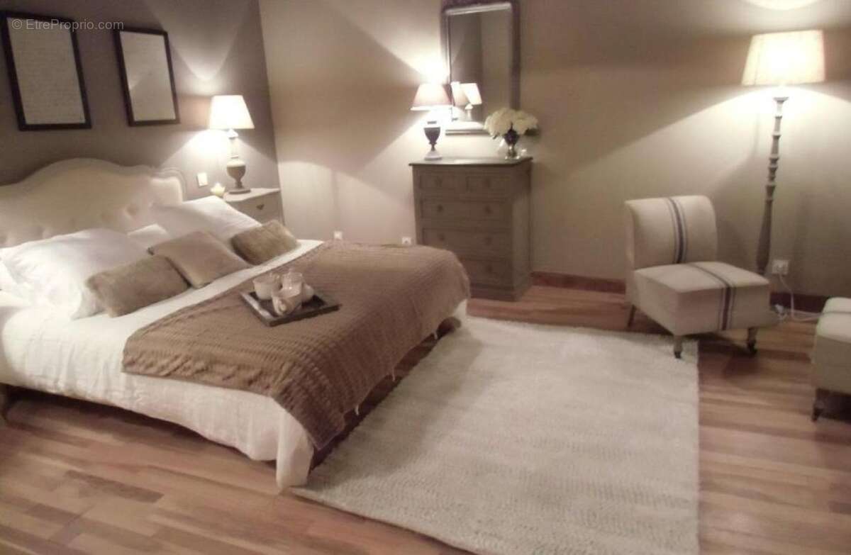 Appartement à PUTEAUX