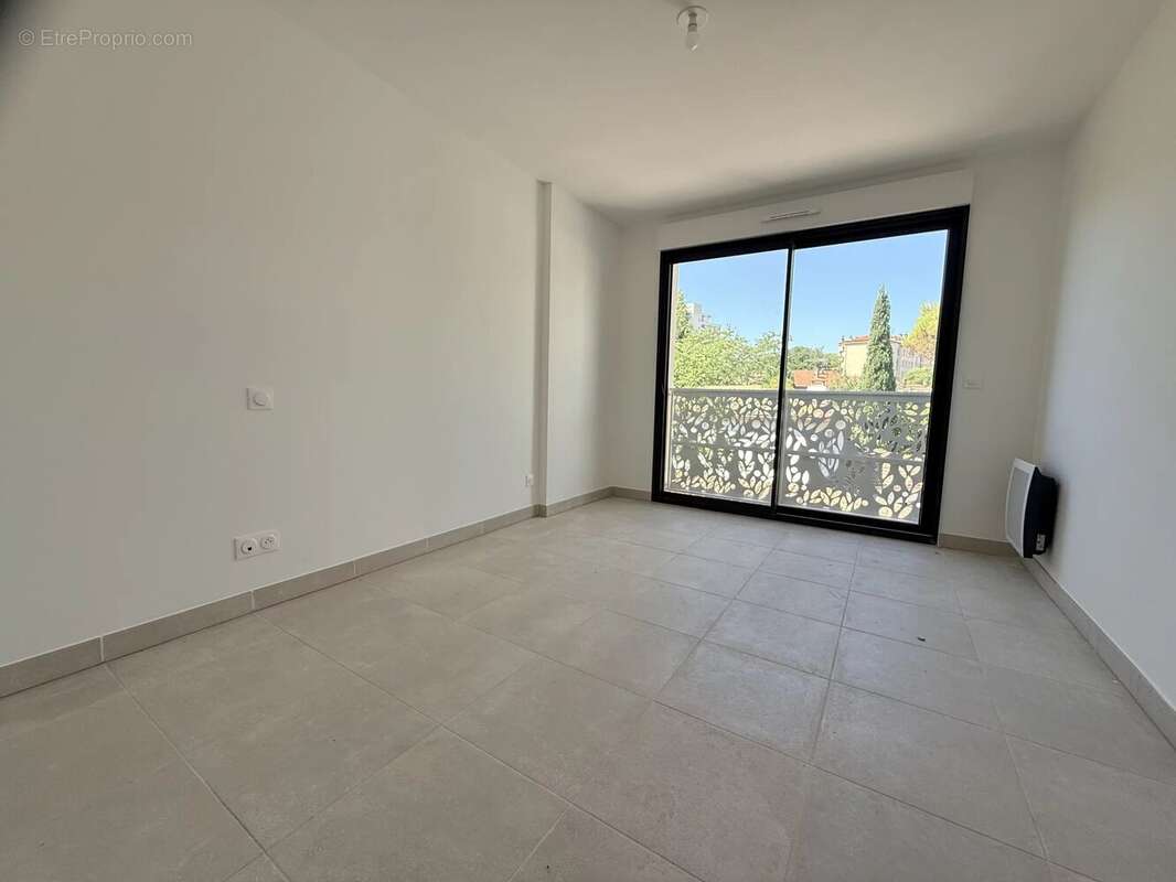 Appartement 65 m² à Nimes  - photo 6