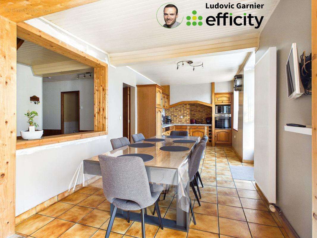 Maison à SAINT-HILAIRE-DU-HARCOUET