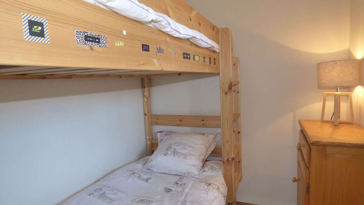 Maison à LES ALLUES