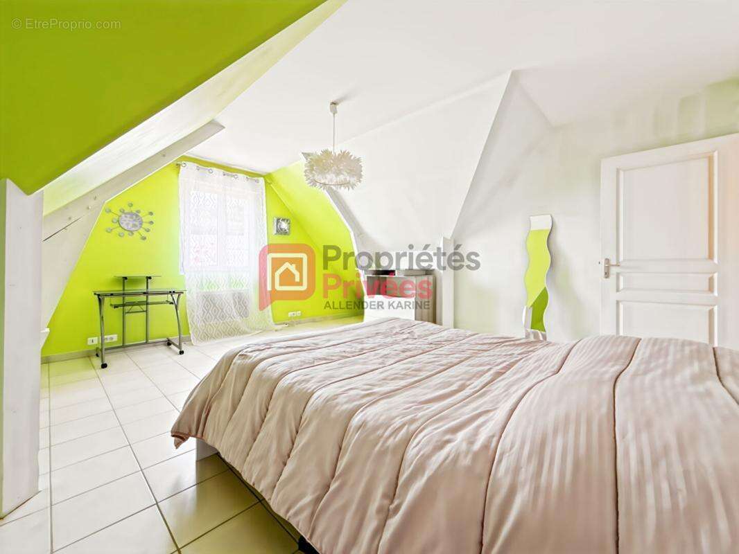 Maison Fontaine La Gaillarde 4 pièce(s) 120 m2 - photo 6