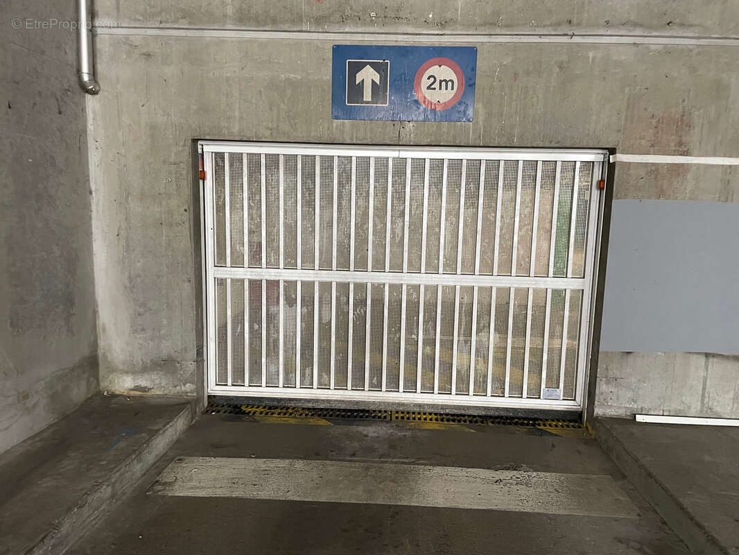 Garage 15 m2 fermé et sécurisé - photo 4