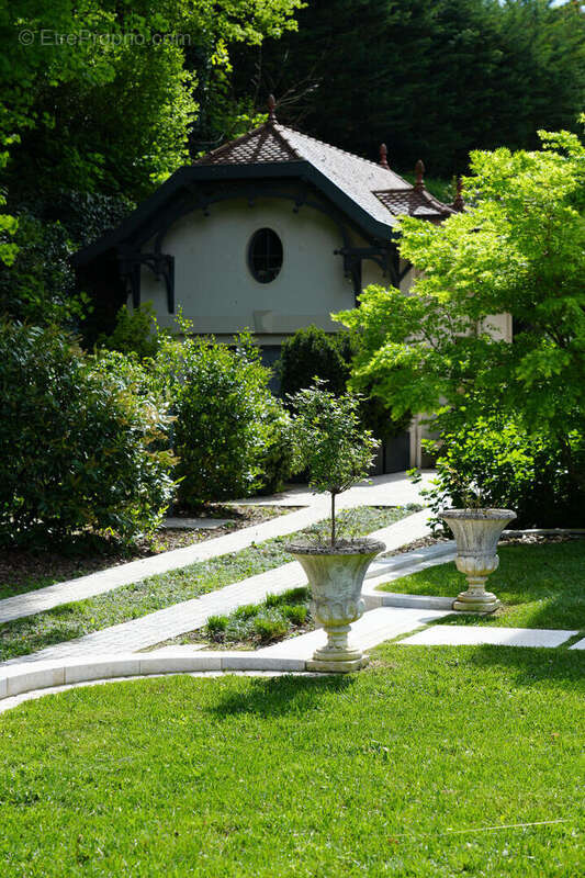Maison à CALUIRE-ET-CUIRE