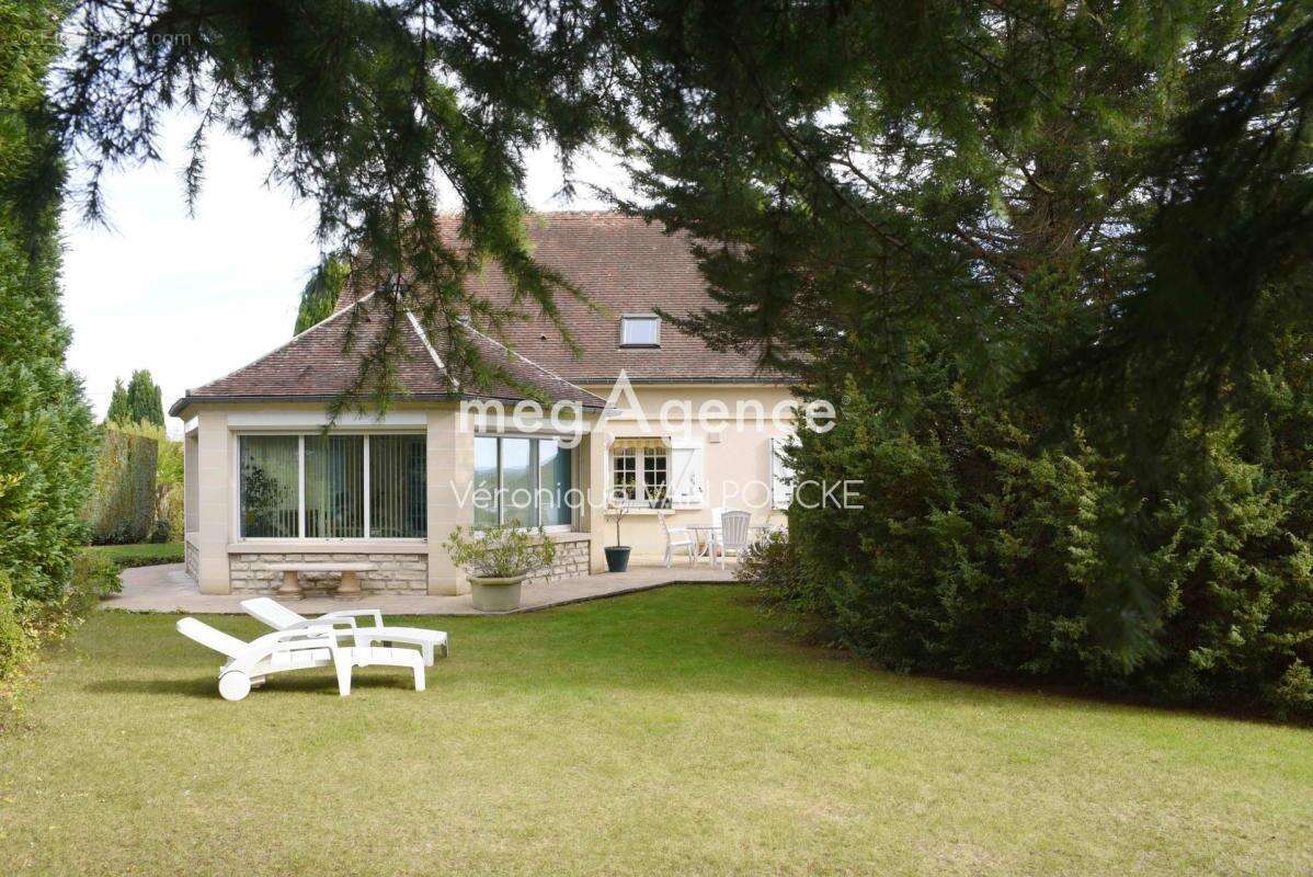 Maison à CHIRY-OURSCAMP