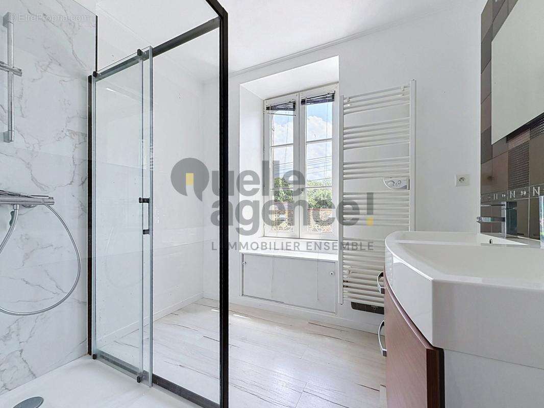 Maison 7 pièces de 101 m2 à Logonna-Daoulas - photo 11