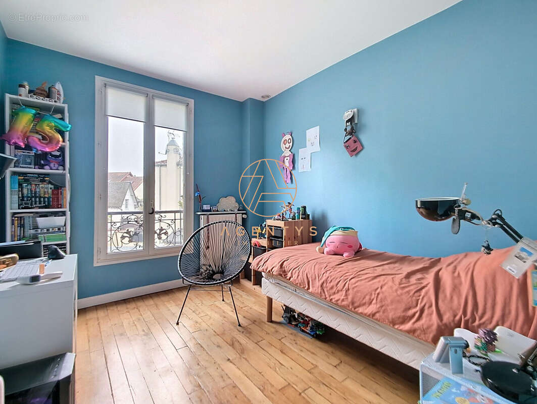 Maison à SAINT-MAUR-DES-FOSSES