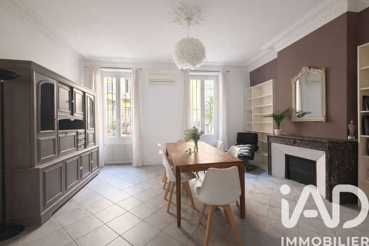 Photo 3 - Appartement à MARSEILLE-6E