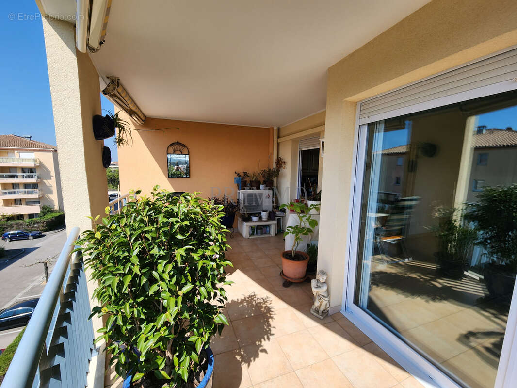 Appartement à FREJUS