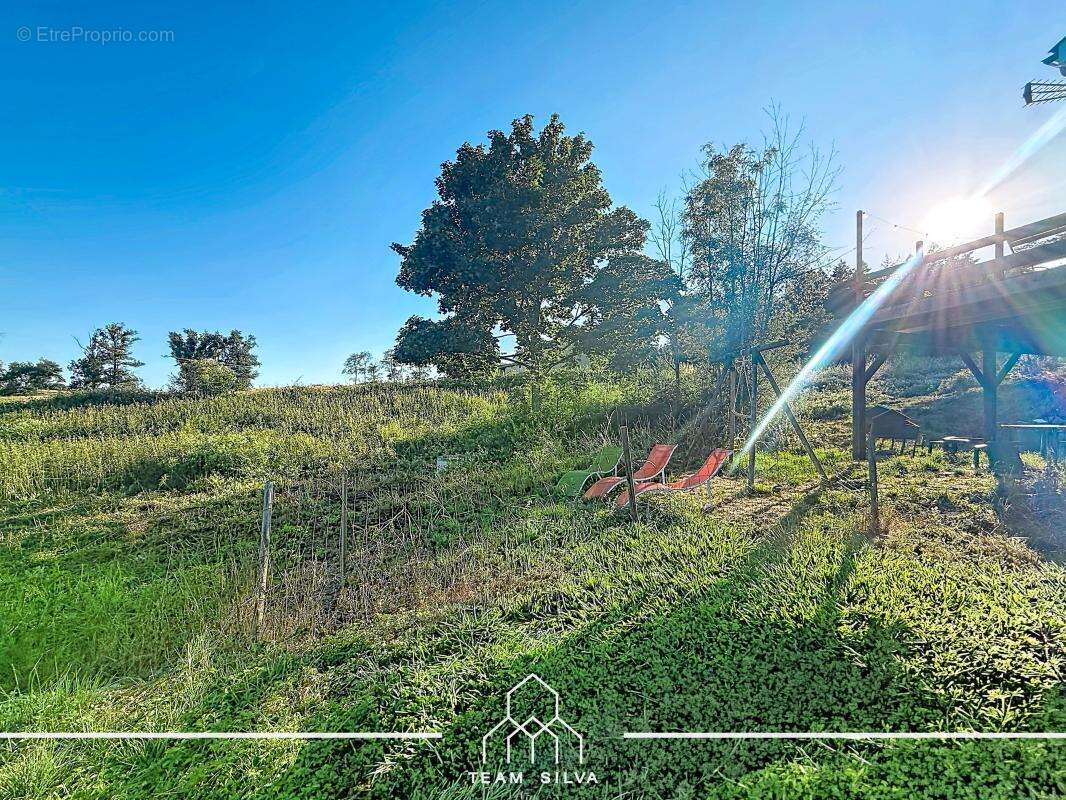 Maison 110 m² à Chambost-Longessaigne  - photo 17