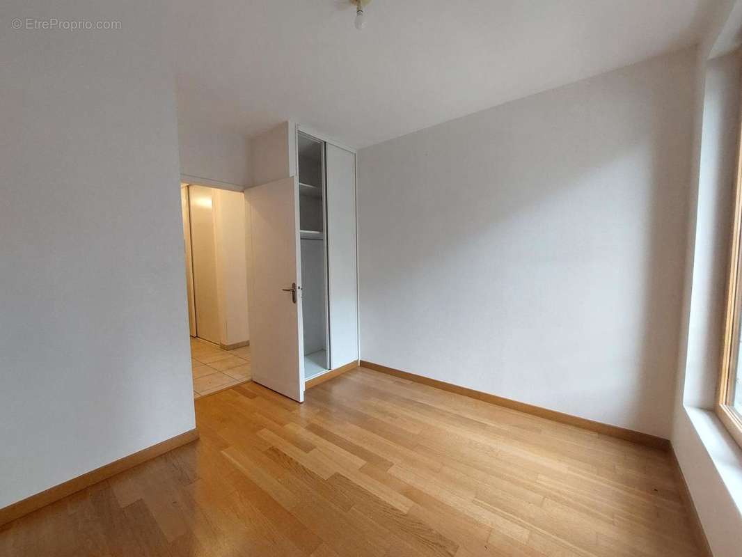   - Appartement à MEYLAN