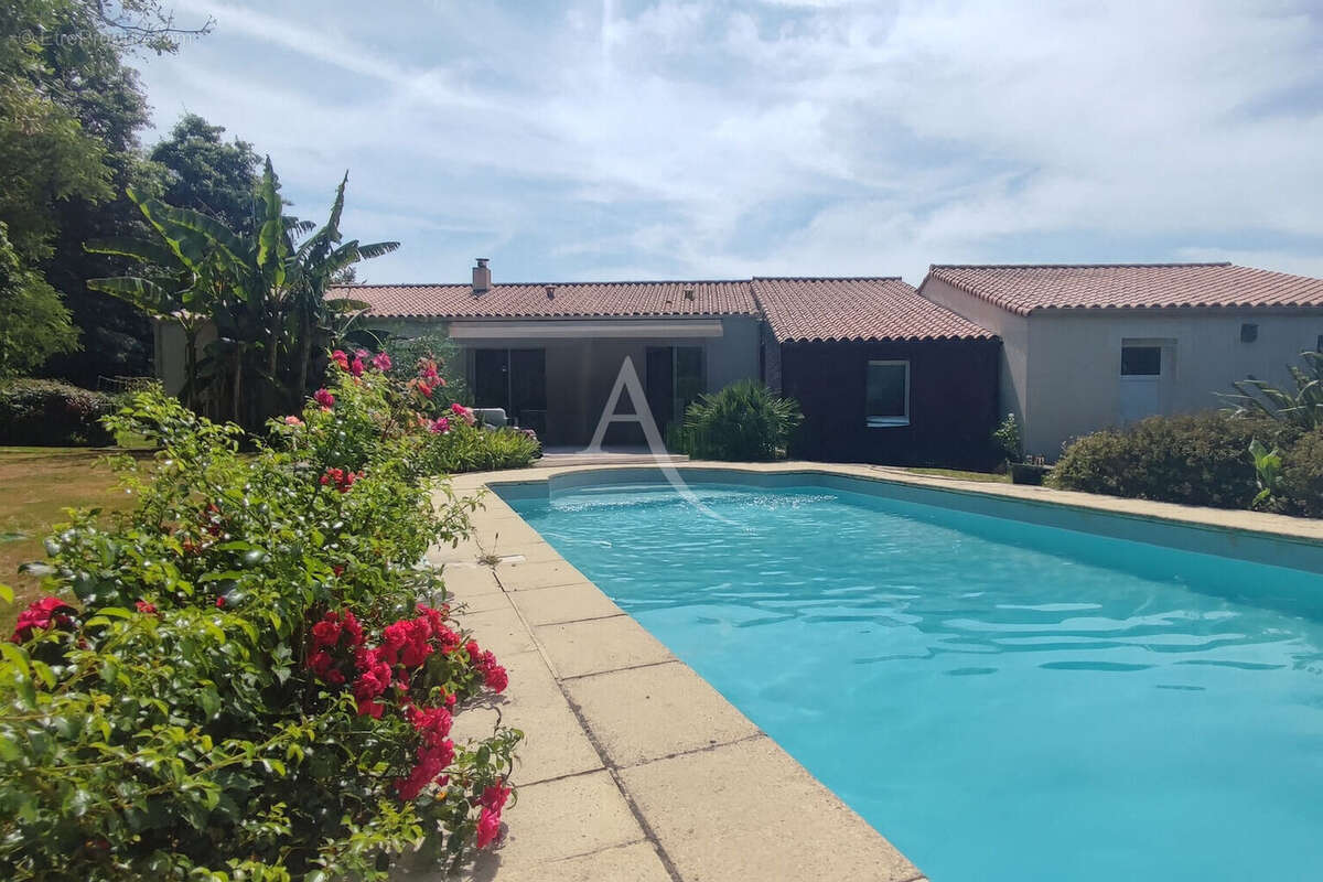 Maison à LE POIRE-SUR-VIE