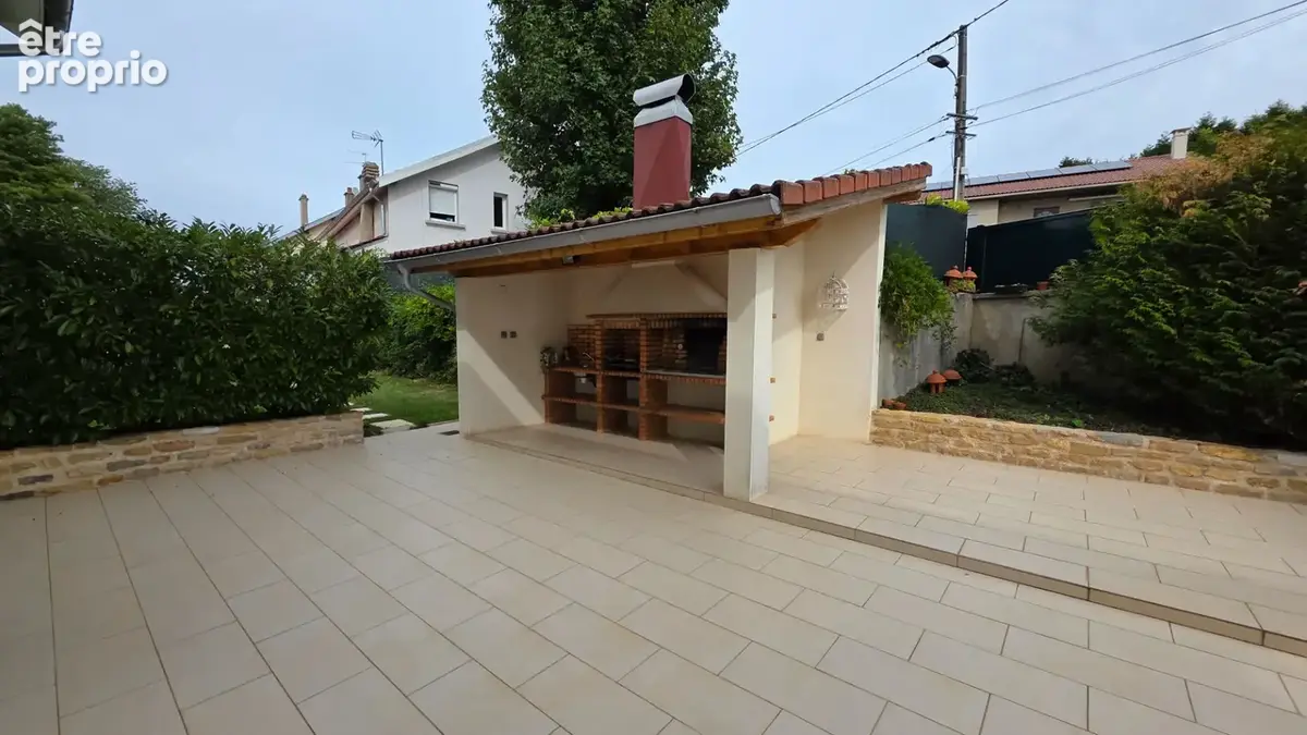 Maison Oyonnax 9 pièce(s) 268 m2 - photo 13