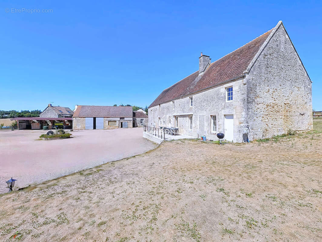 Corps de ferme rénové entre Caen et Falaise - photo 10