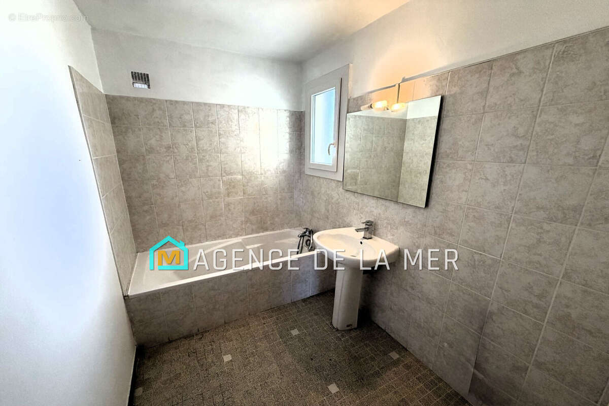 Appartement à MANDELIEU-LA-NAPOULE