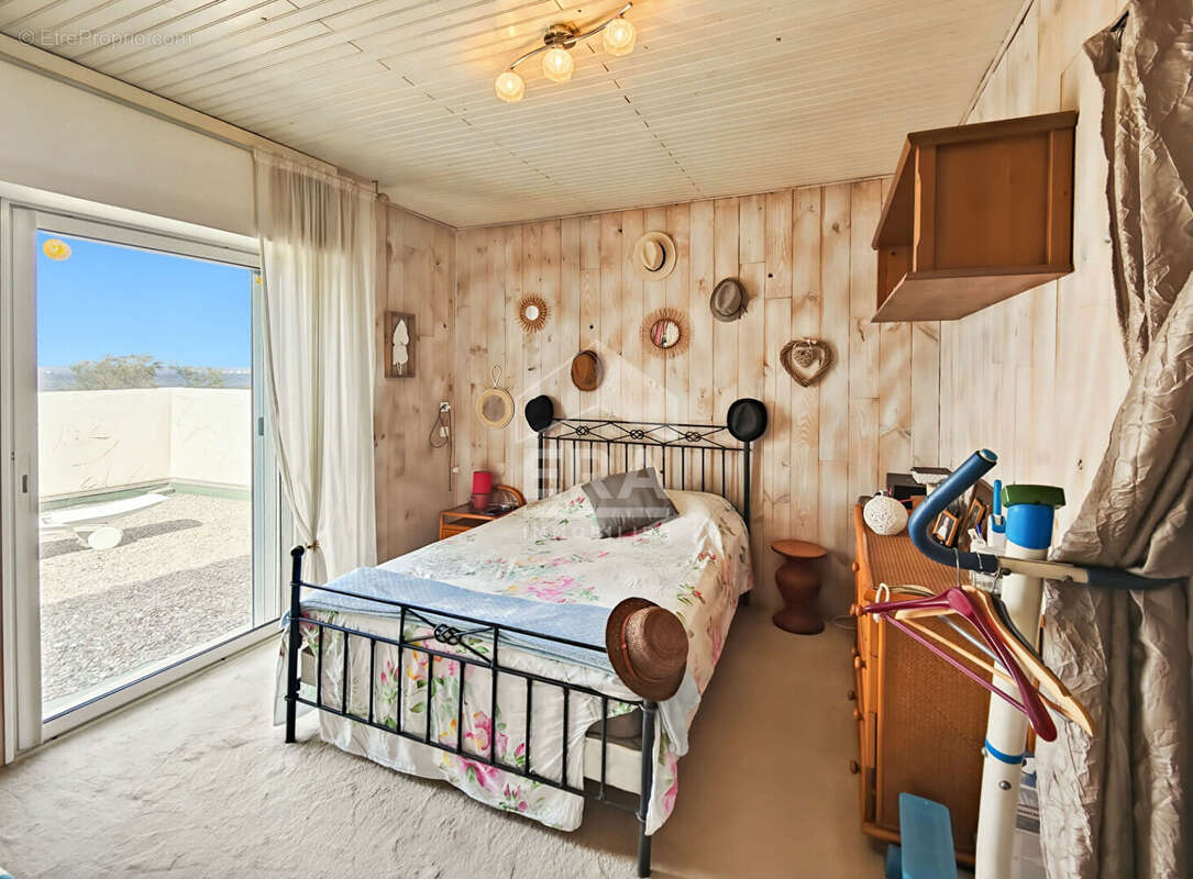 Appartement à CHATEAUNEUF-LES-MARTIGUES