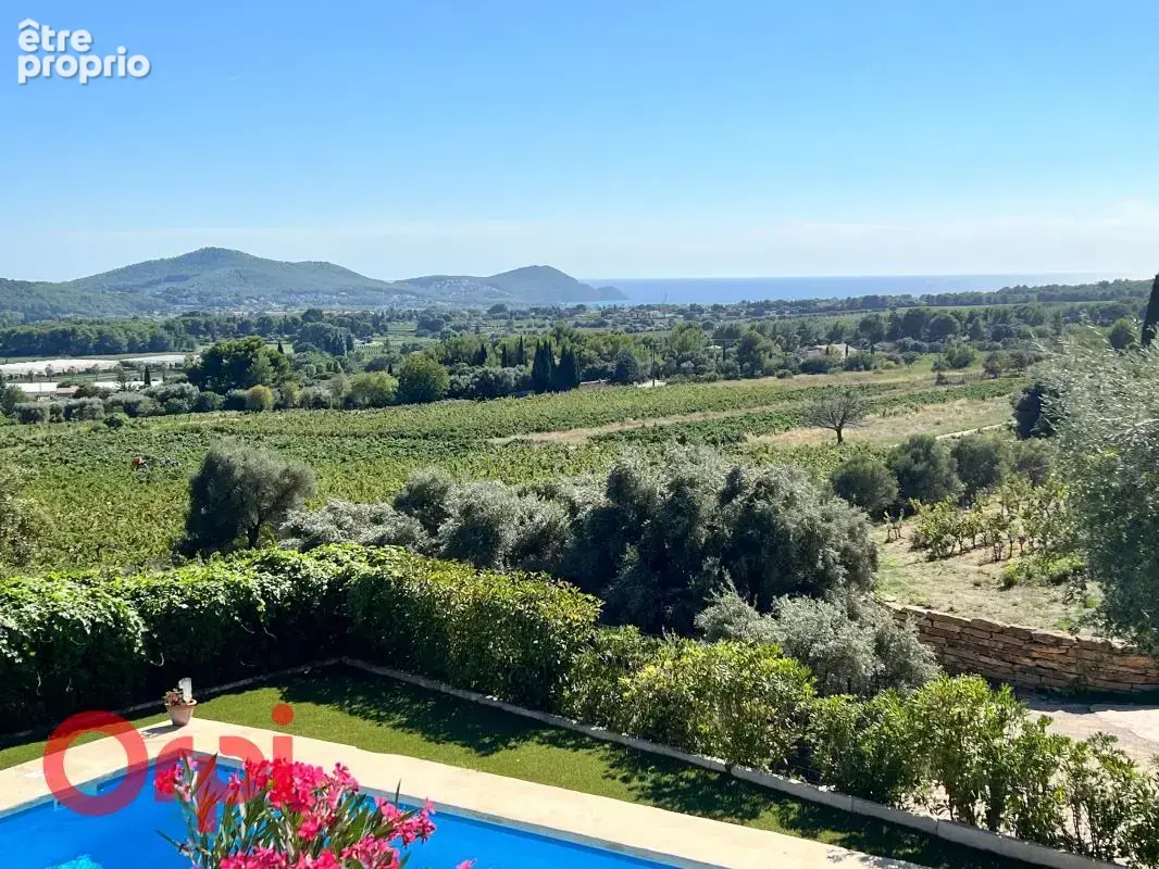 Maison à vendre à la Cadière d'Azur avec vue mer - photo 10