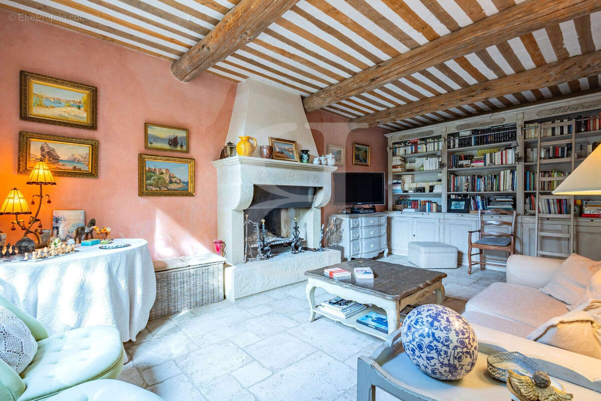 Maison à VAISON-LA-ROMAINE