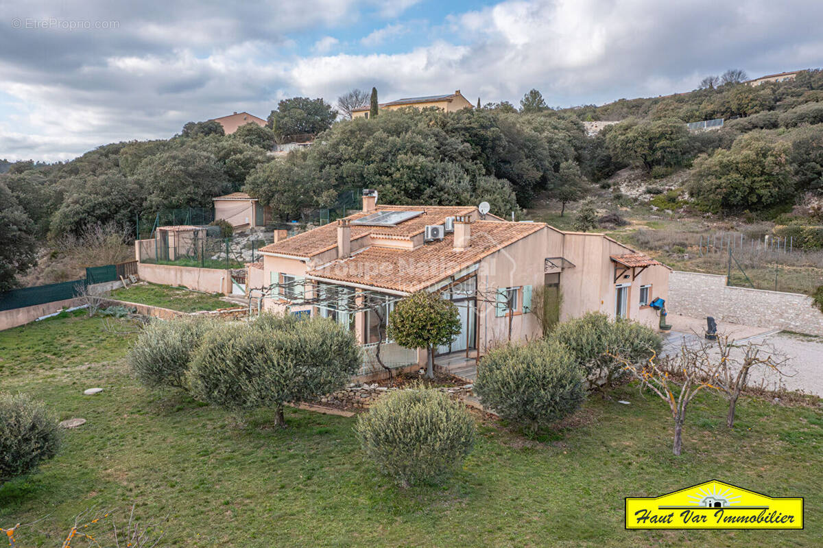 Maison à GINASSERVIS