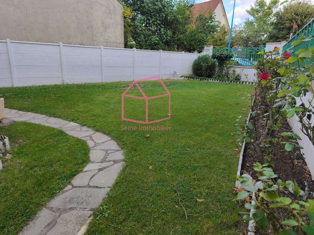 Maison à CHOISY-LE-ROI