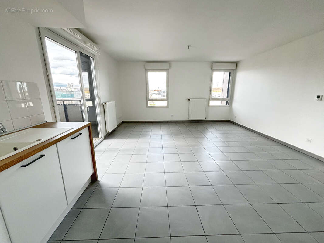 Appartement à SAINT-FONS