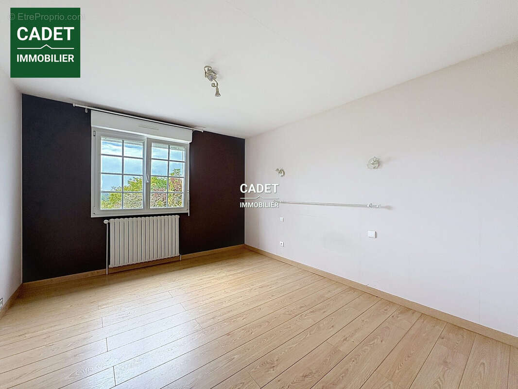 Maison 145 m² à Le Tanu  - photo 7
