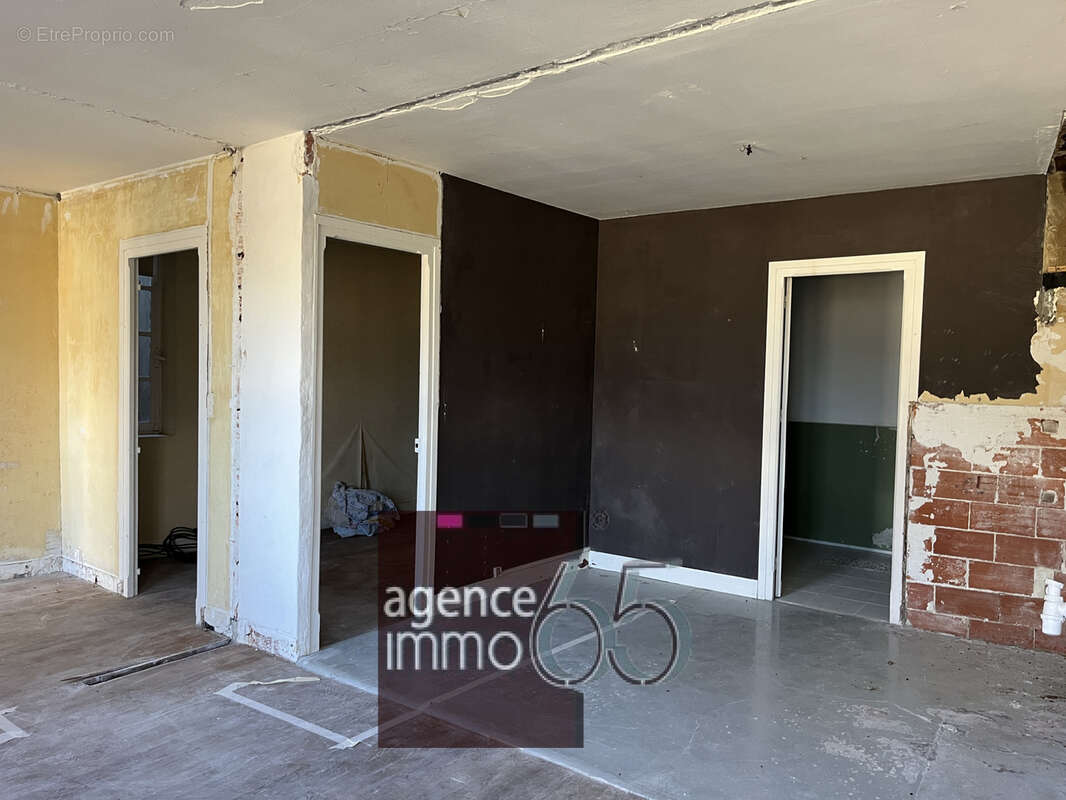 Maison à LUZ-SAINT-SAUVEUR