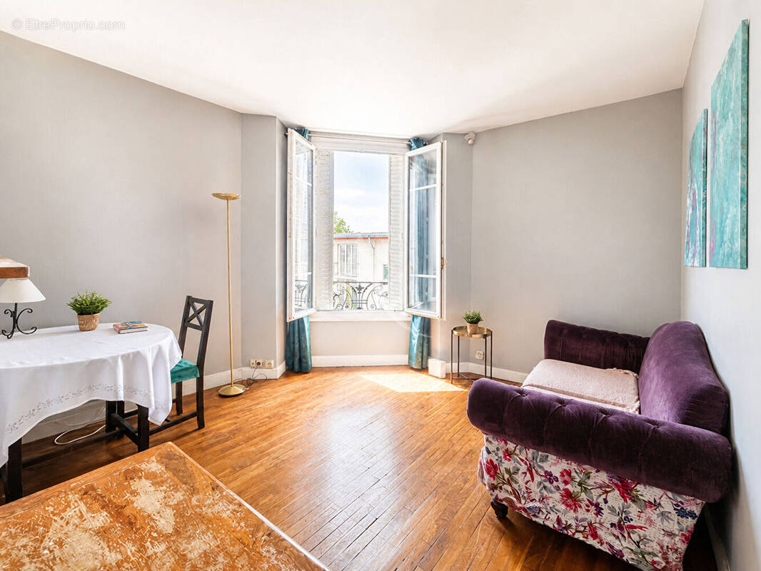 Appartement à FONTENAY-SOUS-BOIS