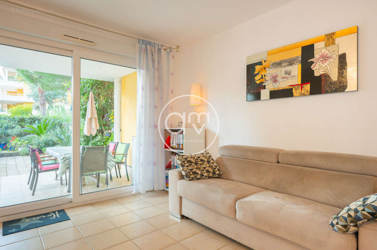 Appartement à BORMES-LES-MIMOSAS